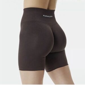 ALPHALETE Amplify Biker Shorts Seamless Scrunch Chocolate Brown Size Small